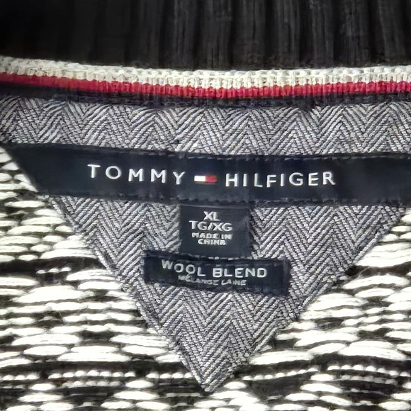 Tommy Hilfiger Men's Sweater Sz XL Zip Up Black White Graphic Print Wool Blend - Picture 2 of 16